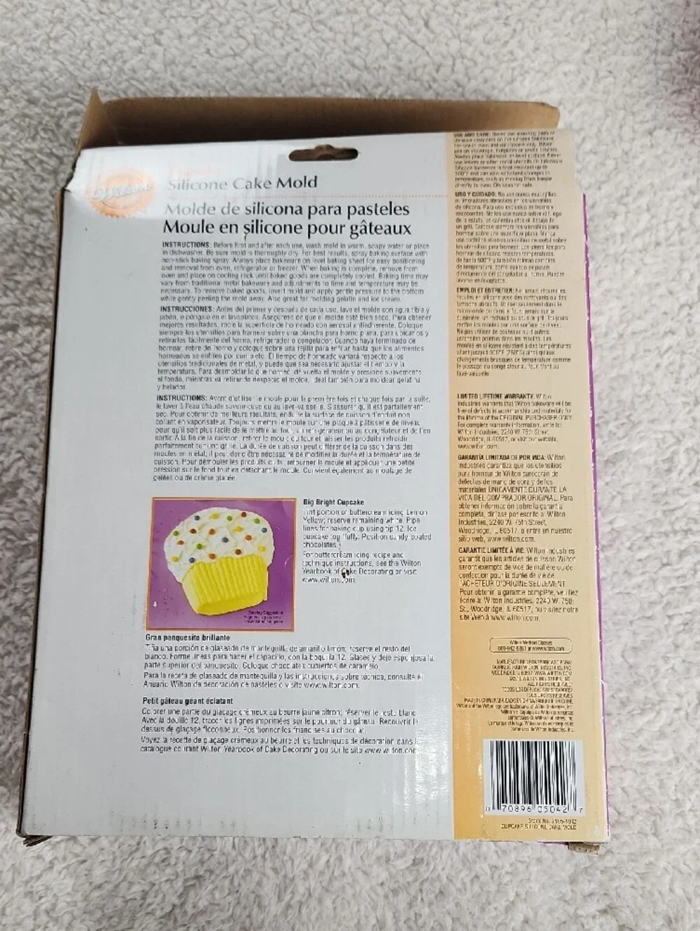 Wilton Cupcake Cake Mold Silicone With Original Box
